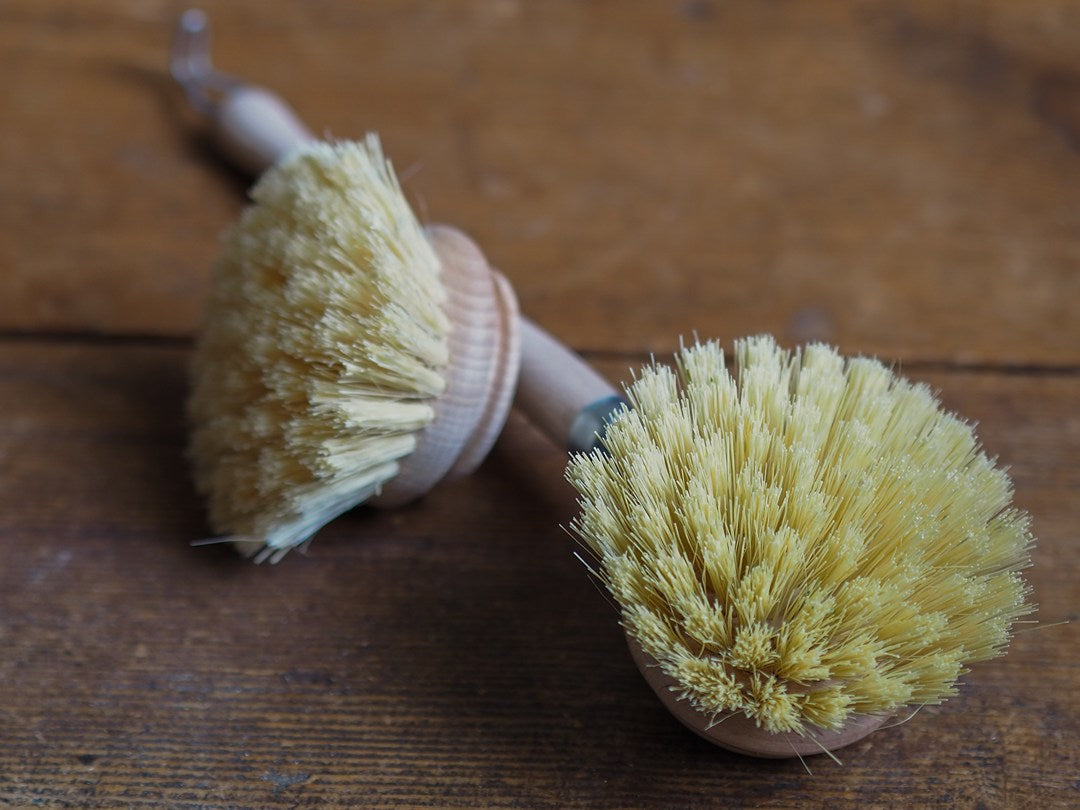 Tampico fibre scrubbing brush