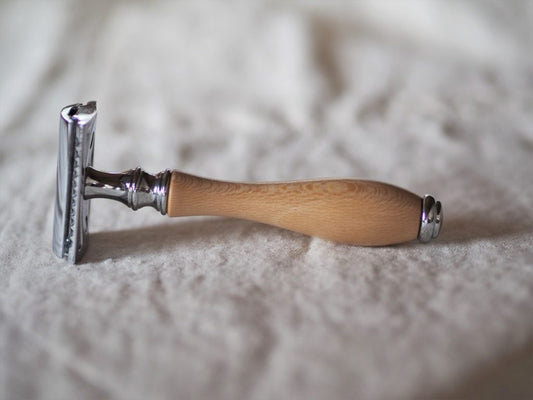 How To Assemble A Safety Razor