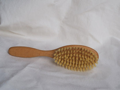 Tampico Fibre wooden hair brush